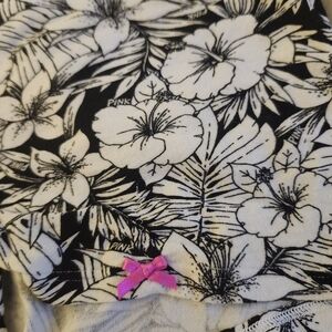 PINK Victoria's Secret Black & White Floral Lounge Top with Pink Accent